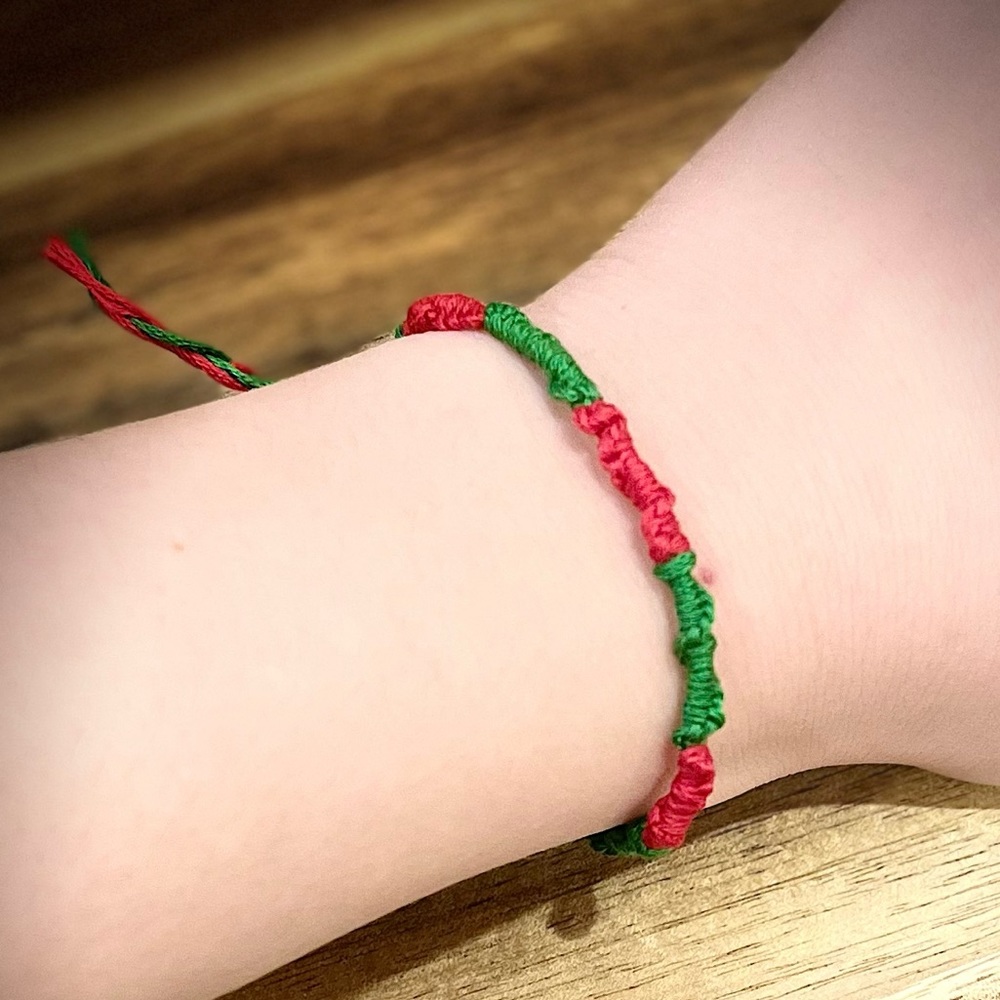 3/$11 Red & Green Threaded Bracelet